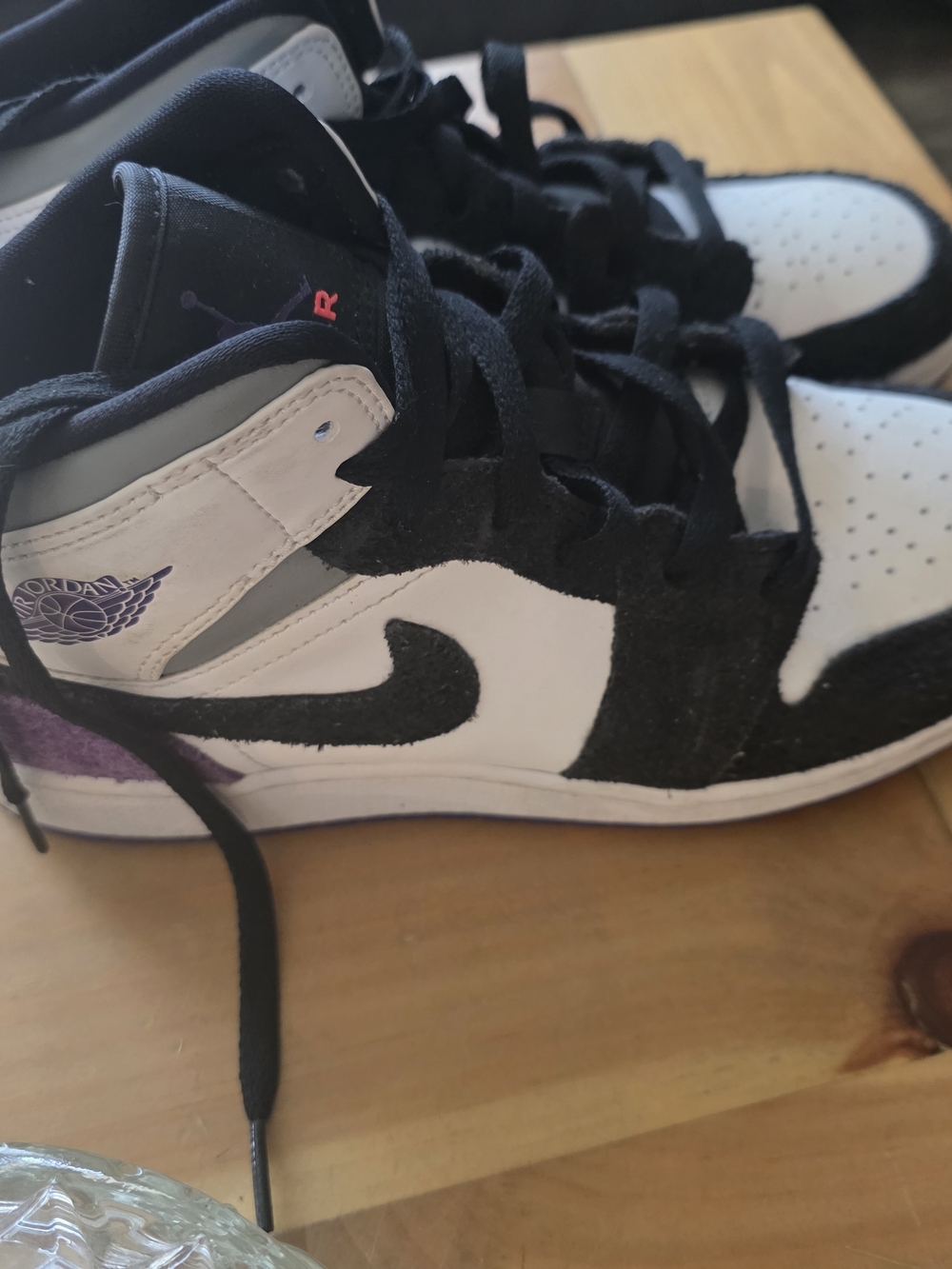 Air Jordan 1 Mid SE GS 'Varsity Purple' BQ6931-105 Size 6